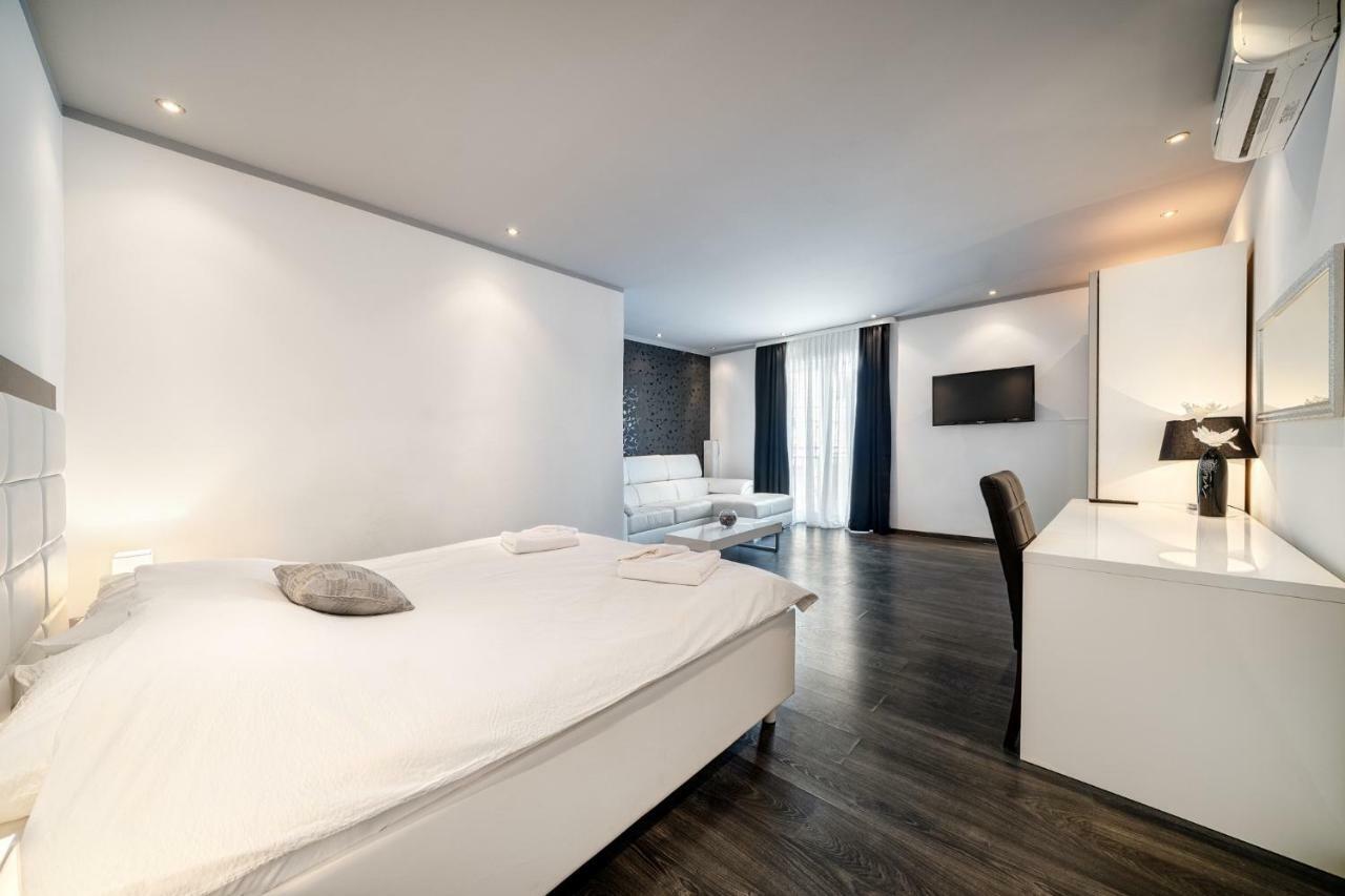 The Suites - Small Luxury Living Vodice Eksteriør billede