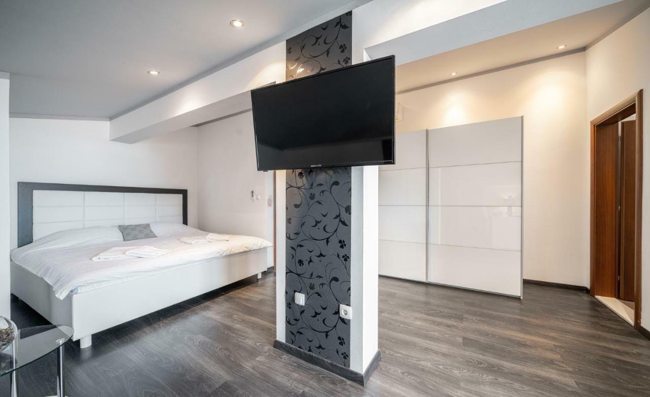 The Suites - Small Luxury Living Vodice Eksteriør billede
